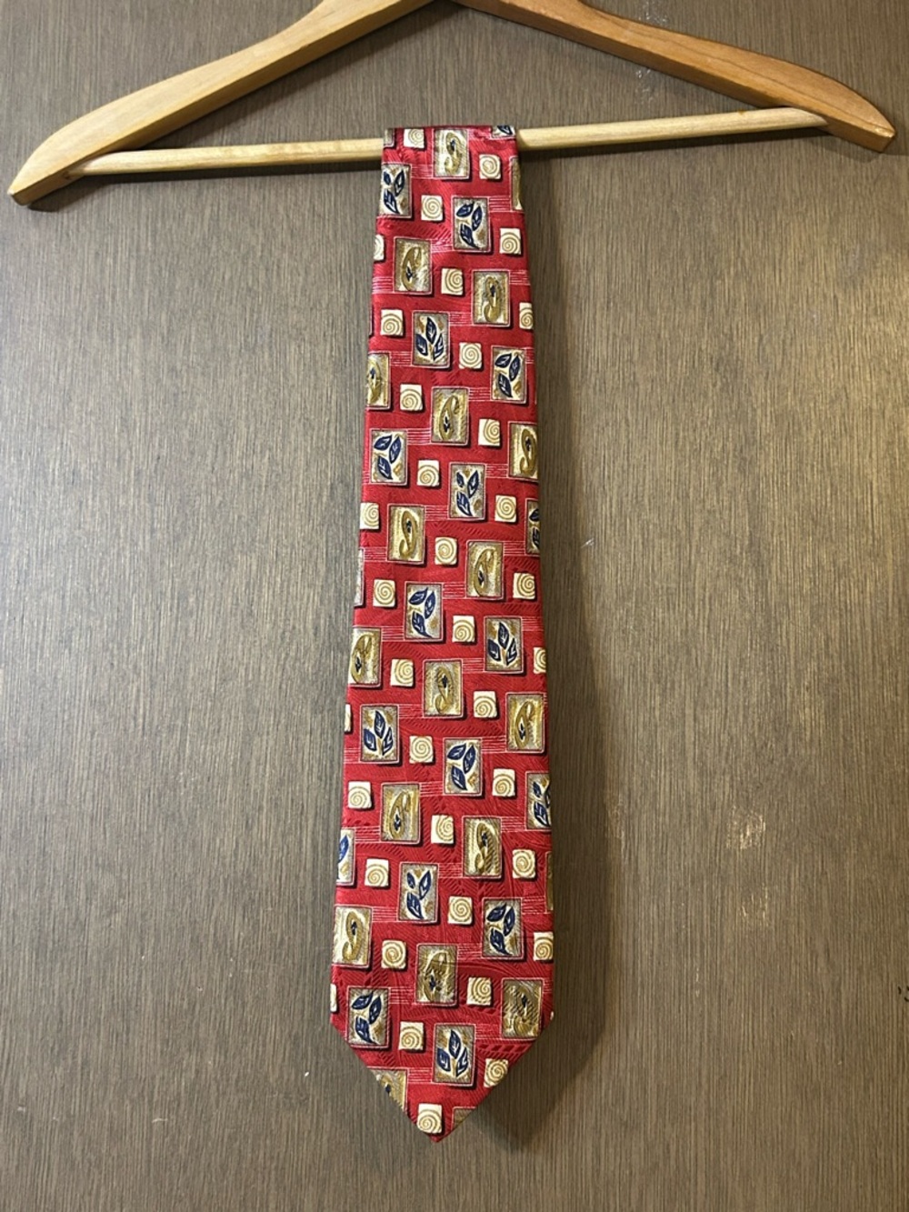 Robert Talbot Parisian best of class Red Patterned Men's Silk Tie - fun Design